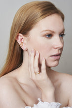 Load image into Gallery viewer, THE C&amp;D PEARL Earrings